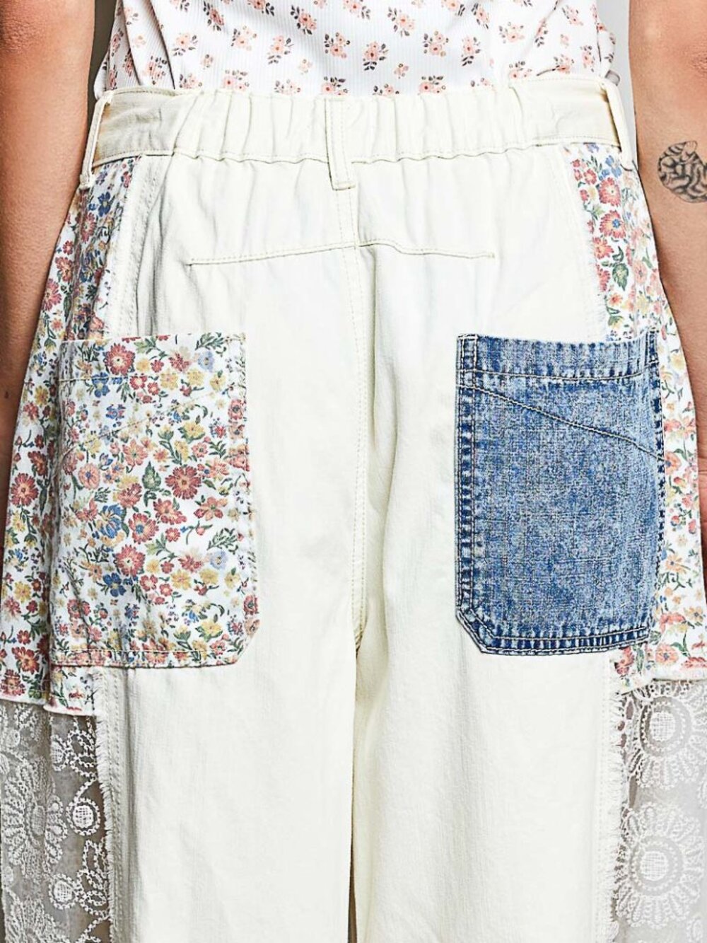 NEW COLLECTION POL CREAM LIGHTWEIGHT DENIM WITH LACE, DENIM AND FLOWERS